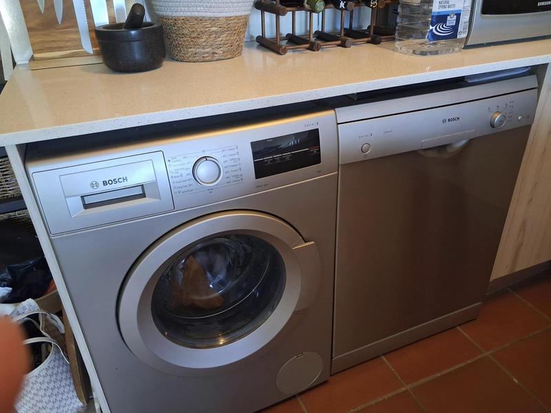 To Let 1 Bedroom Property for Rent in Vredehoek Western Cape